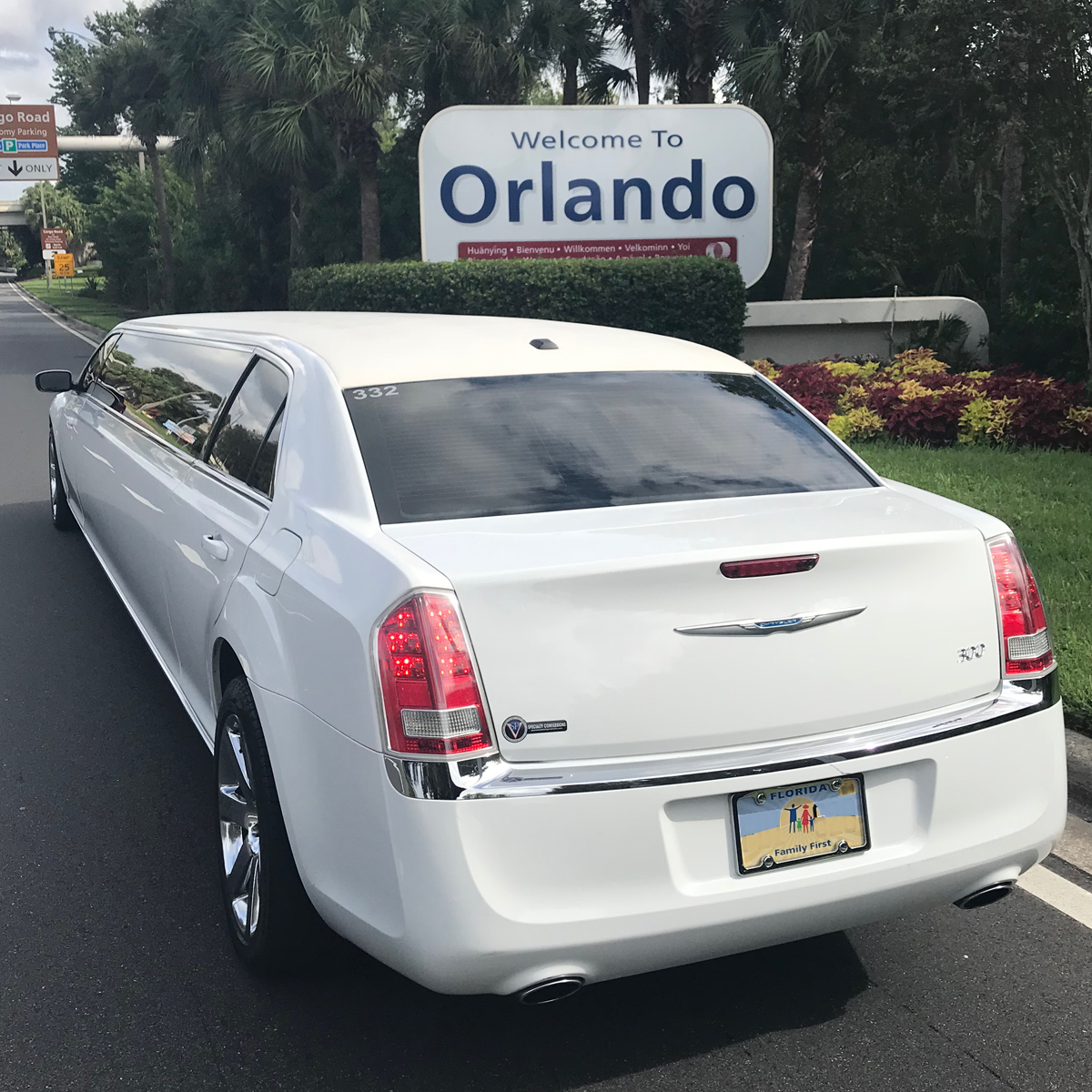 10 Passenger Limo at Orlando Airport