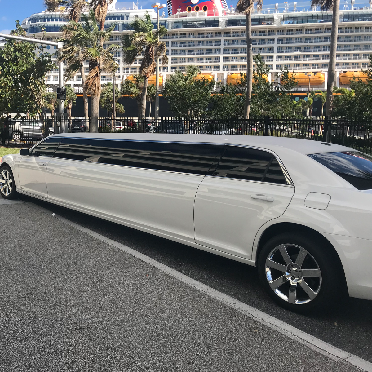 10 Passenger Limo at Port Canaveral, Florida